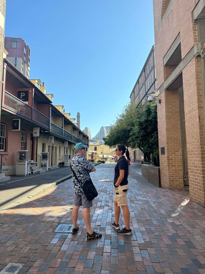 1/2 day Sydney Sightseeing and Bondi Beach Tour - Starting at Cadman’s Cottage: what kicks off your morning