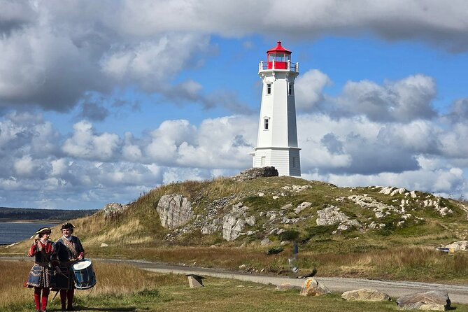 4 Hours Fortress of Louisbourg Tour - Louisbourg Lighthouse: 15 Minutes With Big Maritime Payoff and Old Ruins