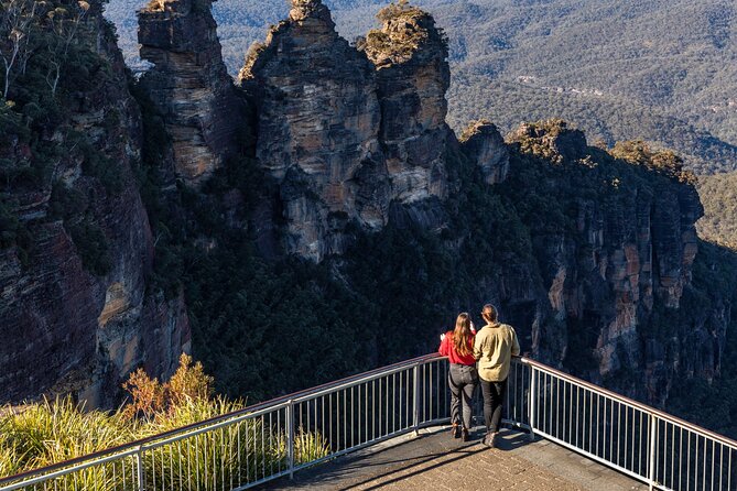 Blue Mountains All-inclusive Tour with Scenic World & Lunch - Three Sisters and Jamison Valley Lookouts: The Photo Moment That’s Worth the Time