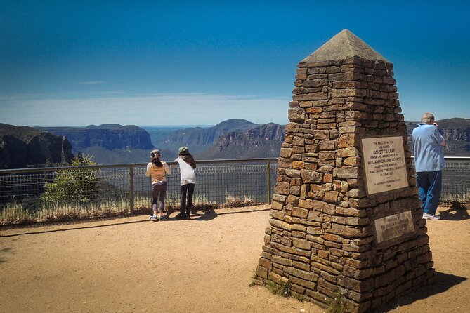 Blue Mountains Private Charter - Wildlife time in Glenbrook National Park: kangaroos and koalas