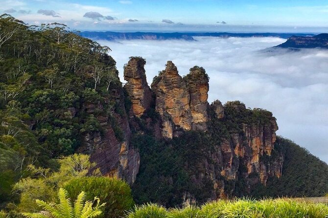 Blue Mountains Private Hiking Tour from Sydney - Three Sisters and Honeymoon Bridge: iconic views with deeper meaning