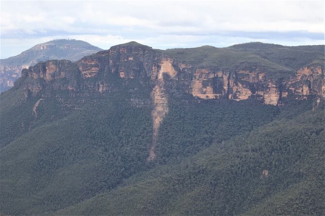 Blue Mountains Private Tour - Anvil Rock lookout and the wind-eroded cave