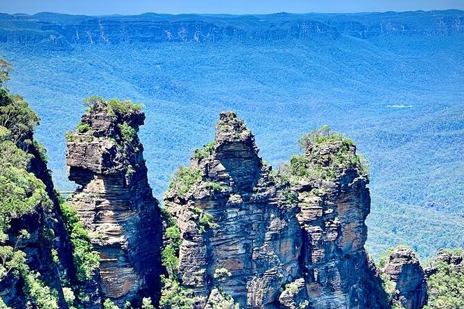 Blue Mountains Small Group Tour w/optional Scenic World & Lunch - Echo Point and the Three Sisters: iconic views with Dreamtime storytelling