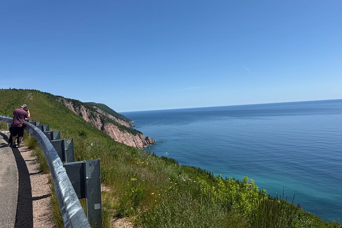 Cabot Trail, Keltic Lodge and Ingonish Sights - Gaelic College in 15 Minutes: tartan, souvenirs, and language you can see