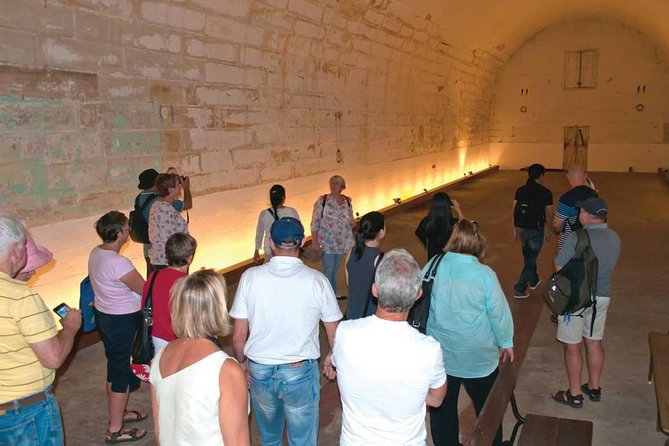 Convicts & Castles: Goat Island Walking Tour Including Sydney Harbour Cruise - Goat Island on foot: Penal-colony stories in a place that still feels restricted