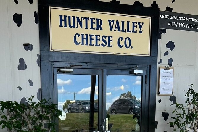 HUNTER VALLEY CHEESEBOARD TASTING - select your favourite cheeses - Choosing your cheeses: Bries, cheddars, soft rinds, and blue