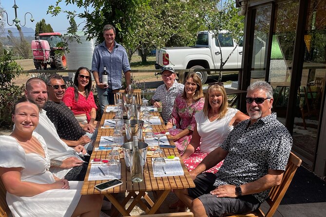 Hunter Valley Mid-Day with Light Lunch Wine Tour - Stop 5: Taste of the Country lunch at a country-style cafe