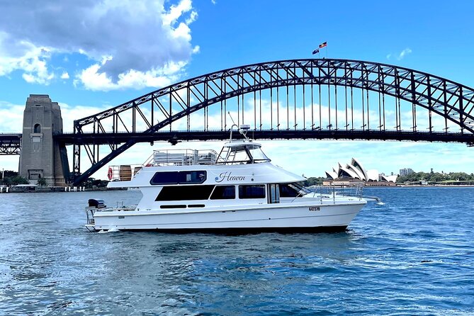 Intimate Sydney Harbour All-Inclusive New Year's Eve Cruise - Getting On Board: The 6:00 pm Start and the Simple Timing Trick