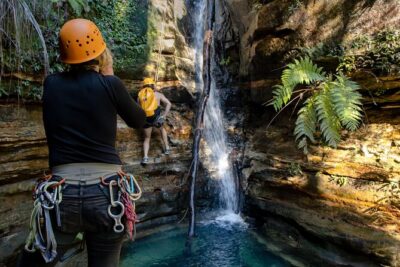 Juggler Canyon and Abseiling Adventure Blue Mountains - From 5m Confidence to 30m Adrenaline: How the Abseils Are Built