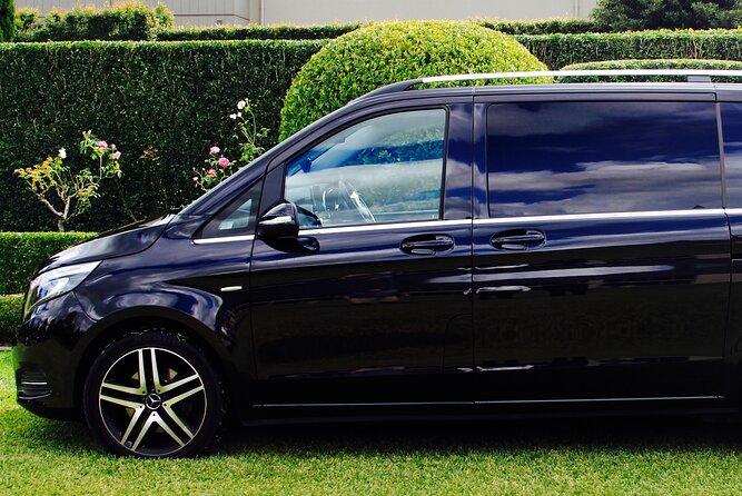 Luxury Mini Bus - Sydney Airport Transfers - The drive to your hotel: timing, traffic, and what to ask en route