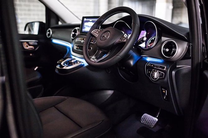 Luxury Mini Bus - Sydney Airport Transfers - Price and value: what $233.21 per group really buys you