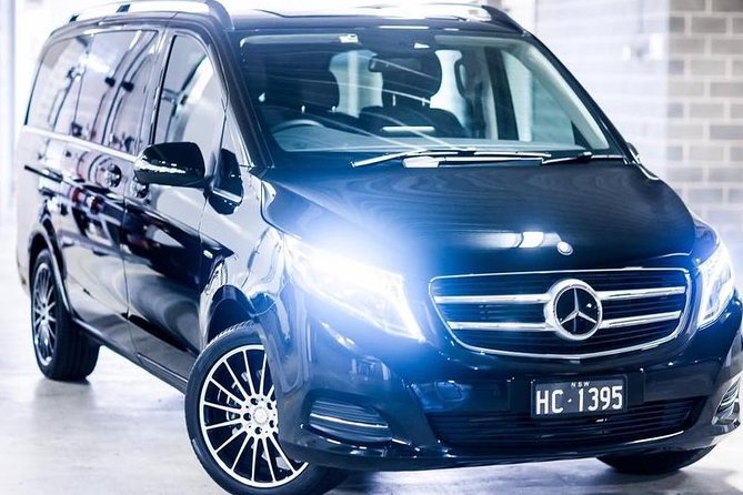 Luxury Mini Bus - Sydney Airport Transfers - Who this Sydney Airport Transfer fits best