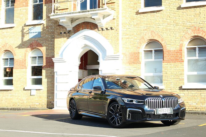 Luxury Sydney Airport Departure Transfer - Sedan/SUV - Who This Private Sydney Airport Transfer Fits Best