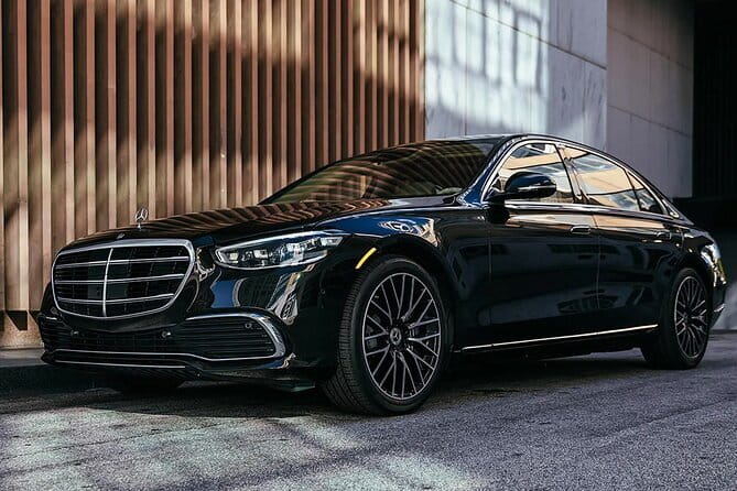 Premium Private Transfer FROM Sydney Airport to Sydney CBD/Downtown 1-11 people - Price and value: what $258.21 per vehicle really means for your group