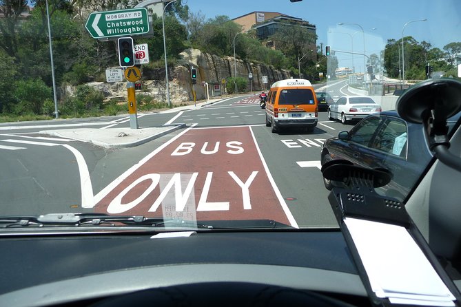 Premium Private Transfer FROM Sydney Airport to Sydney CBD/Downtown 1-11 people - What the experience feels like in real life (the human part)