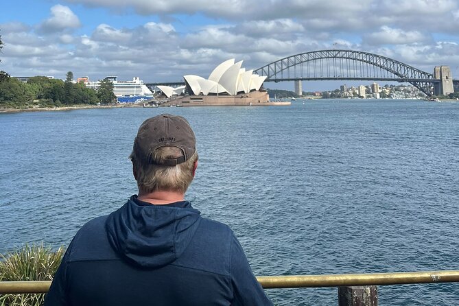 Private Sydney City and Bondi Beach Half Day Tour - Oxford Street and Darling Harbour: city life after the sea