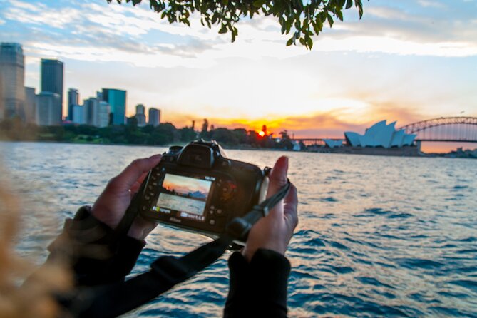 Private Sydney Harbour Sunset Photo Tour & Cruise - Milsons Point and Lavender Bay: bridge arch angles and water access