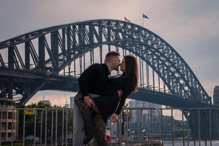 Professional photoshoot at The Rocks in Sydney - Where you meet (and how not to miss your photographer)