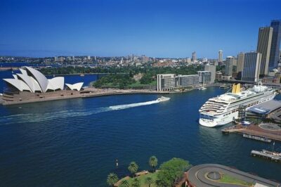Shuttle Transfer from Sydney City Hotel to Sydney Cruise Port - The luggage rule: one suitcase + one carry-on (and why it matters)