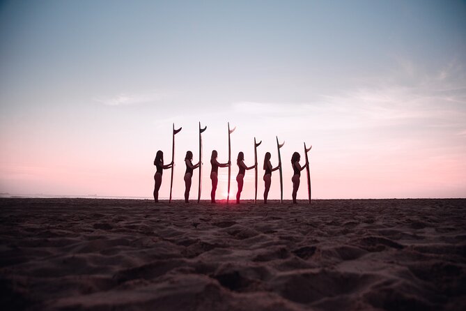 Sunrise & Surf Beach Lifestyle Photoshoot - Props and outfit flexibility: how to get the look you actually want