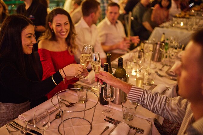 Sydney CABARET Dinner Cruise - Finding the boat at 32 The Promenade and starting on time