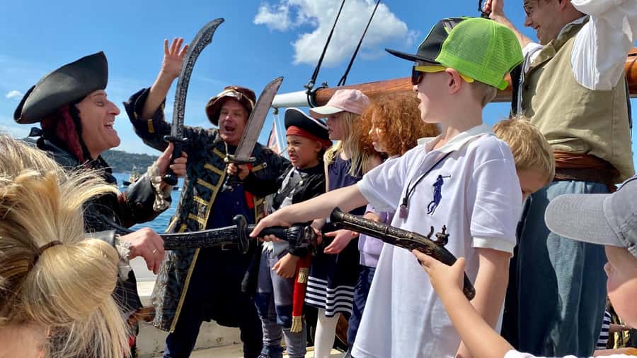 Sydney Harbor: Theatrical Pirates Cruise - Key points before you go