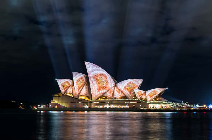 Sydney Harbour: 30 Minute Slow Jet Boat Vivid Cruise - What’s included, plus what to bring for a comfortable night
