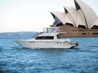 Sydney: Harbour Cruise with Gourmet BBQ Lunch, Beer and Wine - The views: Opera House, Harbour Bridge, and Bondi Beach from the water