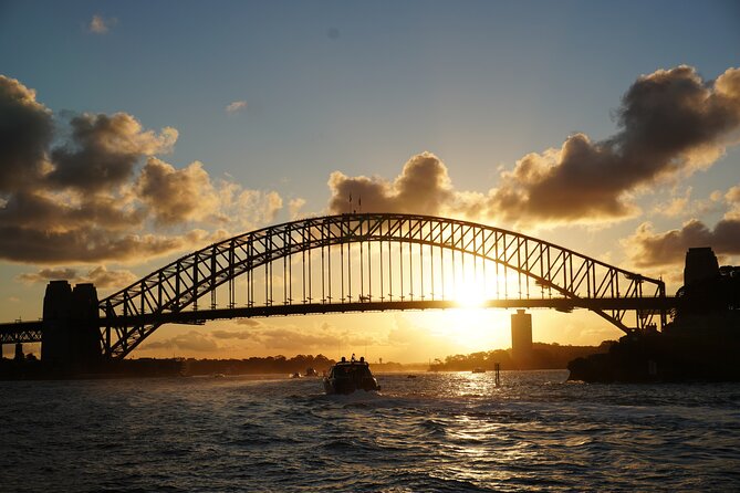 Sydney Harbour Discovery Dinner Cruise Scenic Sights and Buffet - Circular Quay to Harbour Dinner: what 2 hours feels like