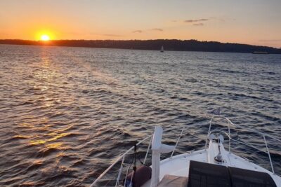Sydney Harbour Discovery Dinner Cruise Scenic Sights and Buffet - Buffet dinner on board: what’s included and how to make it enjoyable