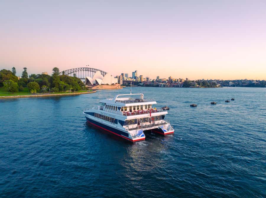 Sydney Harbour Sightseeing Cruise with Live Commentary - Luxury Catamaran Sightseeing: What the 90-Minute Experience Actually Feels Like