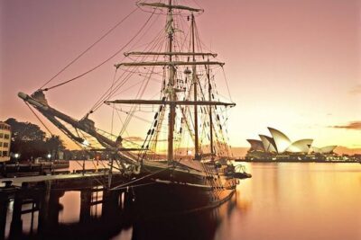 Sydney Harbour Tall Ship Twilight Dinner Cruise - Getting to Campbells Cove at Circular Quay without the hassle