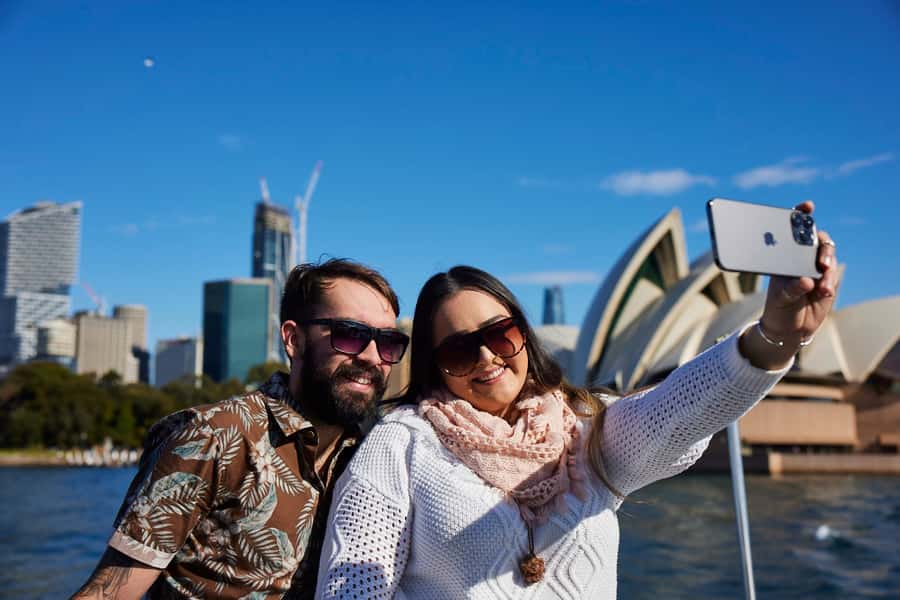 Sydney: Morning Sightseeing Bus to Bondi with Lunch Cruise - Key Things You’ll Notice on This Sydney-Bondi Combo