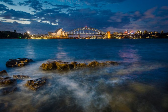 Sydney Photography Masterclass - Private Photography Lesson - Milsons Point and McMahons Point: starting with harbour light and clean angles