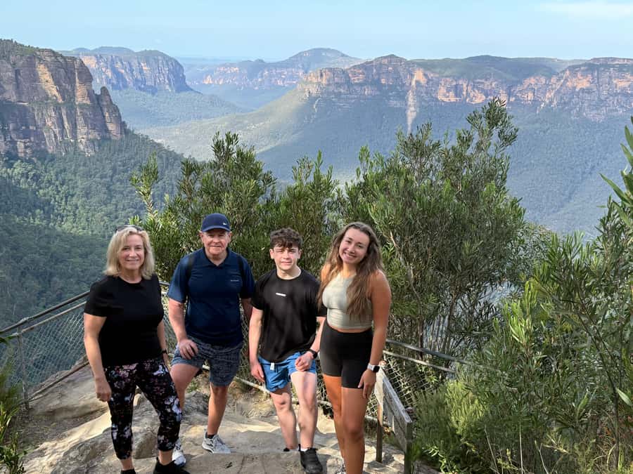 Sydney: Private Blue Mountains, Waterfalls, Walks & Meals - Katoomba and wildlife viewing time