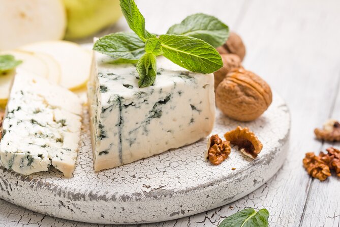Sydney: PRIVATE Hunter Valley Wine Tasting Luxe Tour (10h) - Lunch in the Hunter Valley: A One-Course Break Done Right