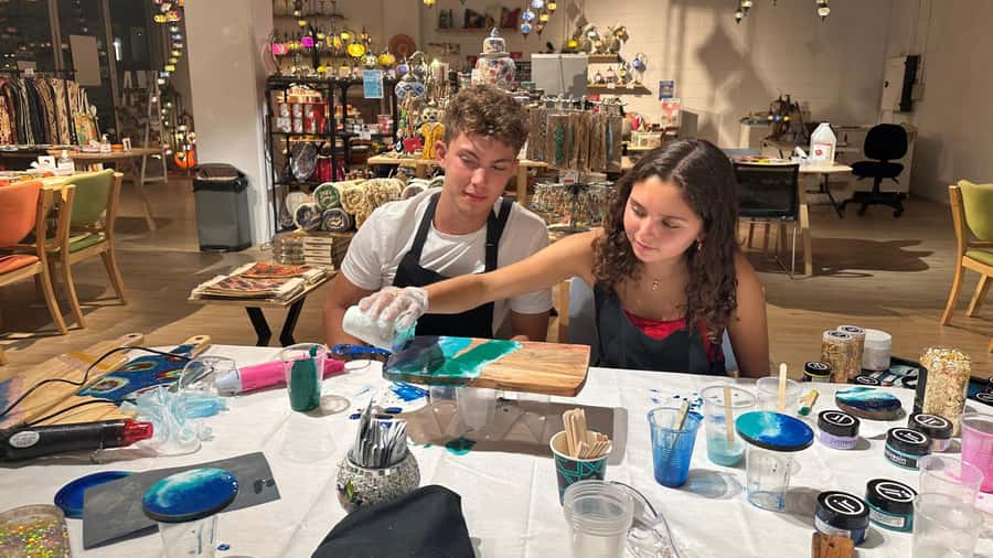 Sydney: Resin Art Classes - Cheeseboards & Coasters - Quick highlights you’ll feel in the moment