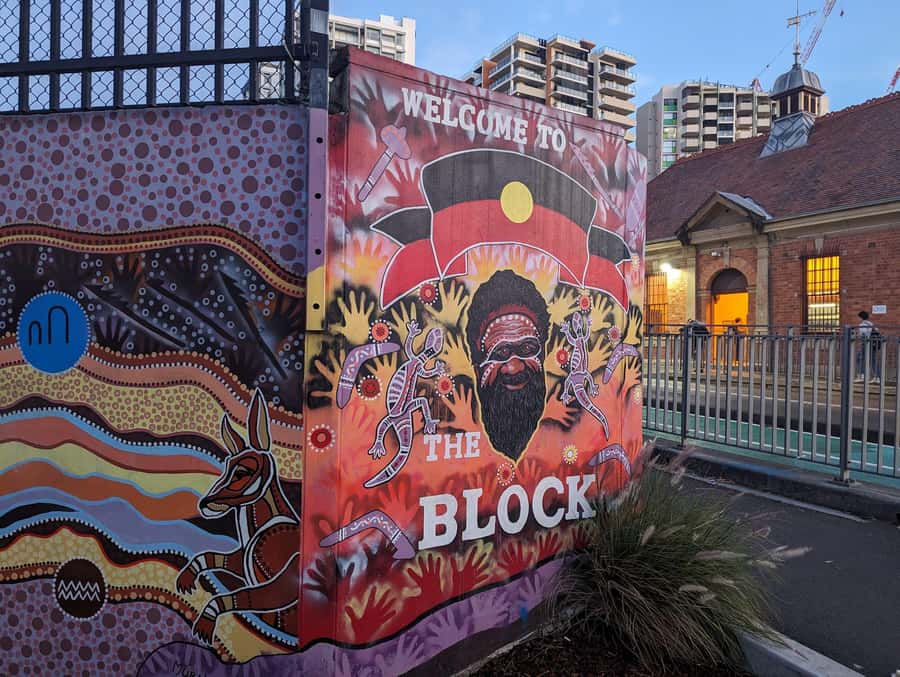 Sydney: Street Art & Small Bar Tour with Complimentary Drink - Street art storytelling: the difference between looking and understanding