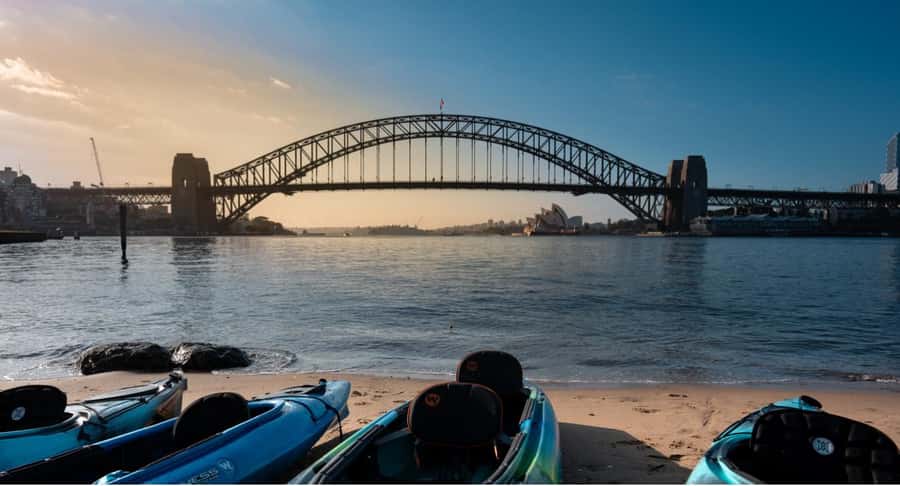 Sydney Sunrise Kayak Tour on Sydney Harbour - Sydney Opera House in the Golden Glow