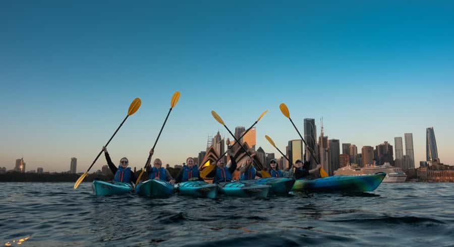 Sydney Sunrise Kayak Tour on Sydney Harbour - Group Size, Guide Language, and the Value of Human Tips