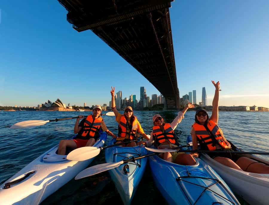 Sydney: Sunset Kayak - Opera & Harbour Bridge Tour (5p. max) - Key highlights worth penciling in