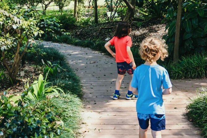 Sydney - The Mad Botanist Scavenger Hunt For Kids & Families. - Family teamwork (and why parents end up liking this)