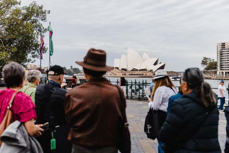 Sydney: The Rocks & Sydney Harbour Guided Walking Tour - Aboriginal culture explained alongside early convict life
