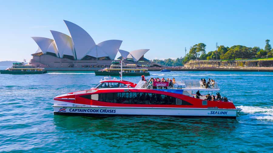 Sydney: Whale Watching & Hop On Hop Off Cruise Package - Sydney Harbour, Two Ways: From Wildlife to Waterfront Views