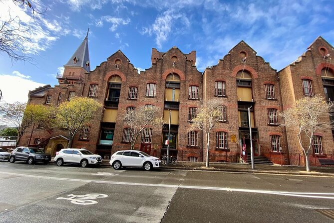 Sydney’s Iconic Sights: A Self-Guided Audio Tour - Secret World of a Starlight Ember: a light-art pause you don’t control